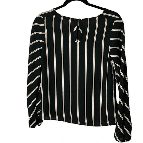 Ricki s Y2K, NWT,Striped black and white blouse.
sheer,elastic cuffs,academia - Picture 6 of 15